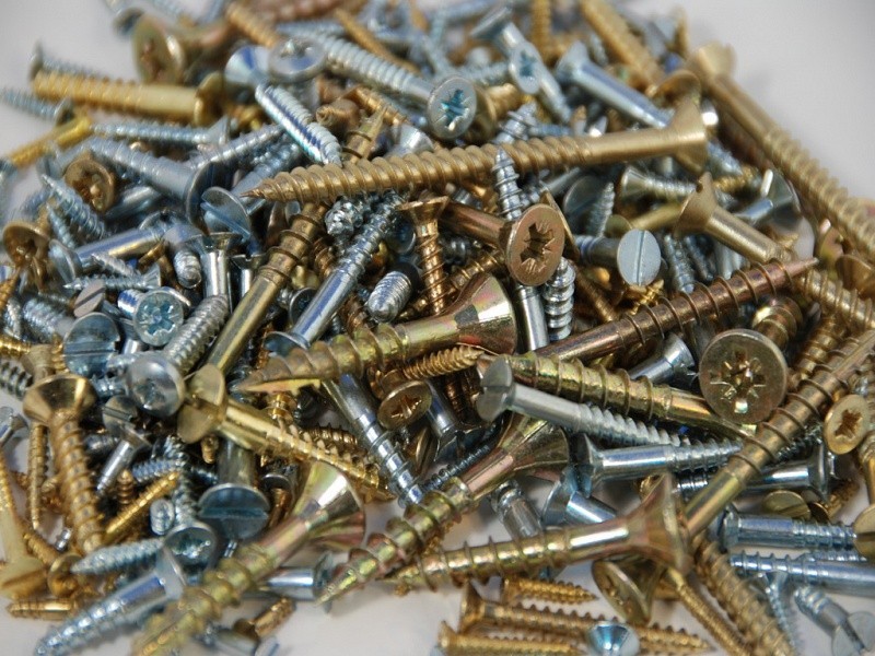 фото саморезов и шурупы вперемешку фото саморезов и шурупы вперемешку