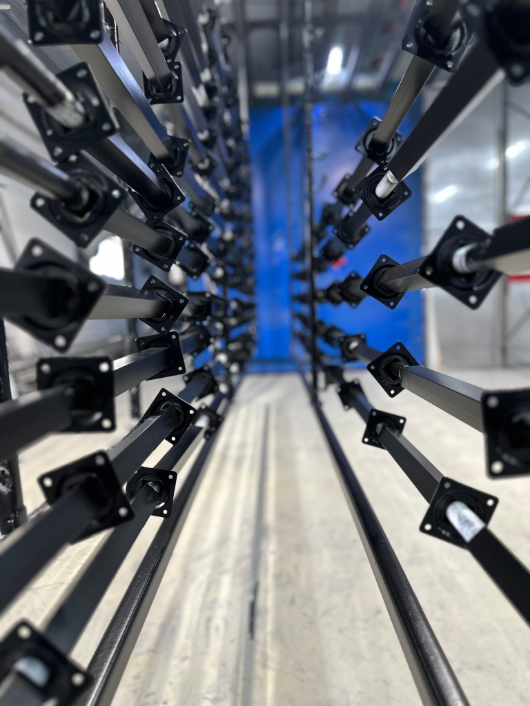 порошковое покрытие на мебельных опорах