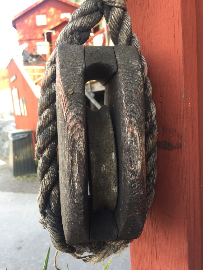 фото блока такелажного, используемого в 17 веке