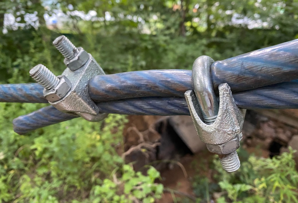 пример неверной установки зажимов тросов din 741.