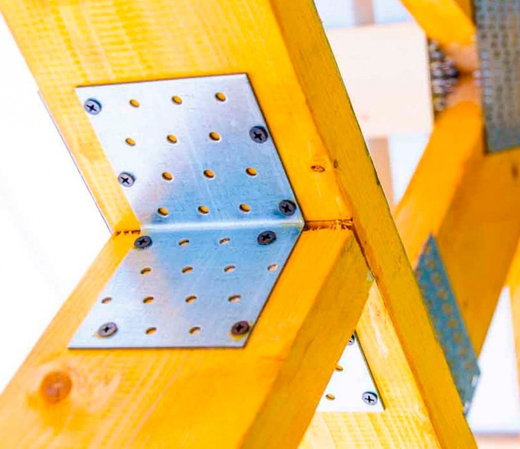 монтаж равностороннего уголка термодиффузия.jpg