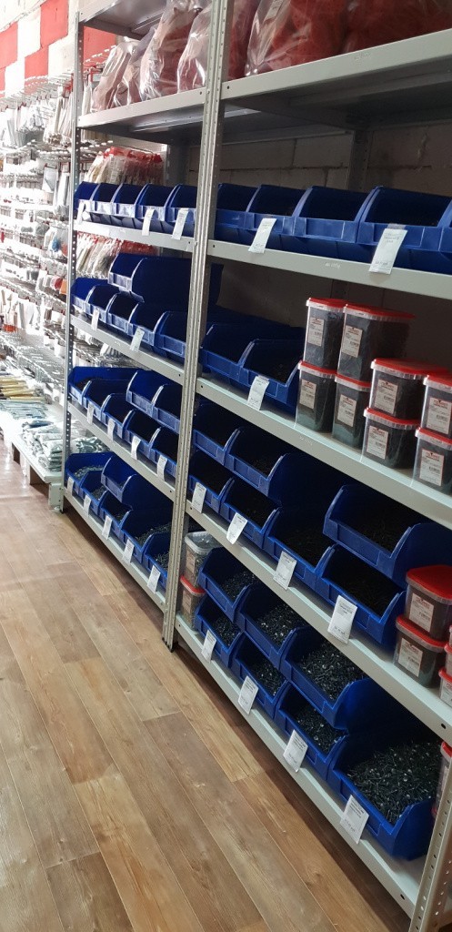 склад переходящий в торговый зал склад переходящий в торговый зал