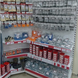 Рабочий магазин по продаже строительного крепежа